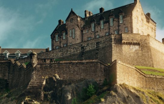 Edinburgh Castle highlight on a scottish highlands rail journey