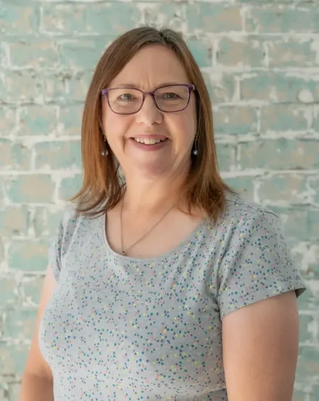 Helen Roberts Profile Image