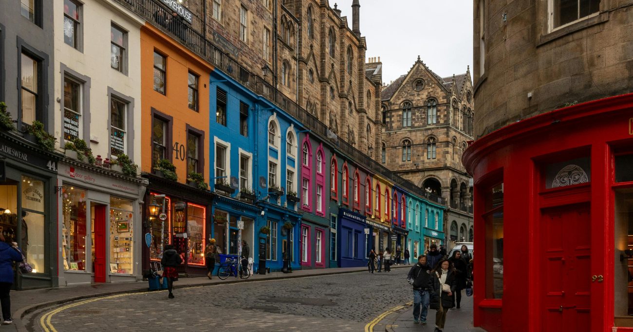 Scotland is perfect for slow travel lovers and includes great hotspots like Edinburgh